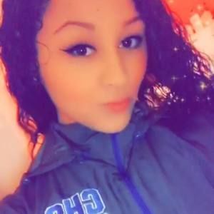 Meet your Posher, Alyssa